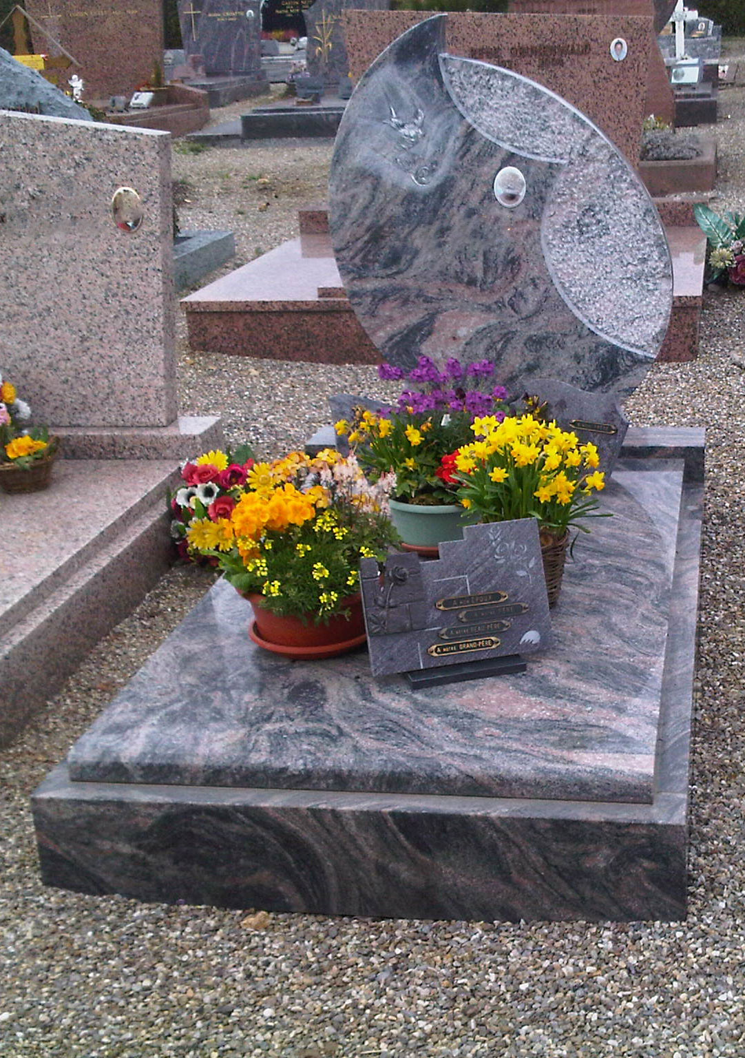 monument funeraire cimetière masevaux